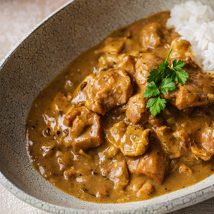 五島の鯛で出汁をとったプレミアムな高級カレー(五島地鶏しまさざなみ)1袋 2人前