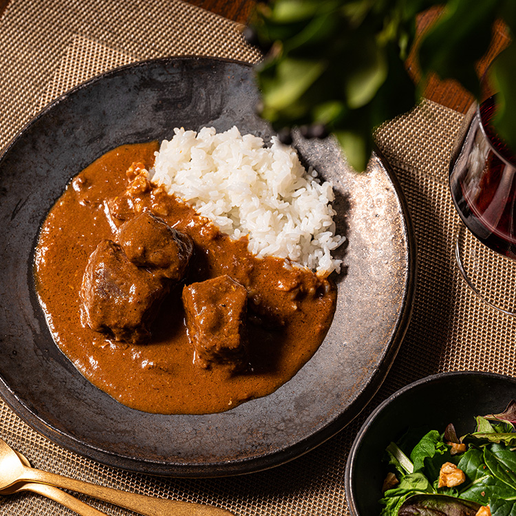 【送料無料】五島の鯛で出汁をとったプレミアムな高級カレー　ギフトセット　五島SPF美豚×2