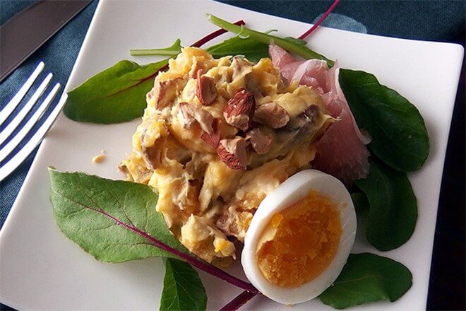 ごと芋のポテトサラダ